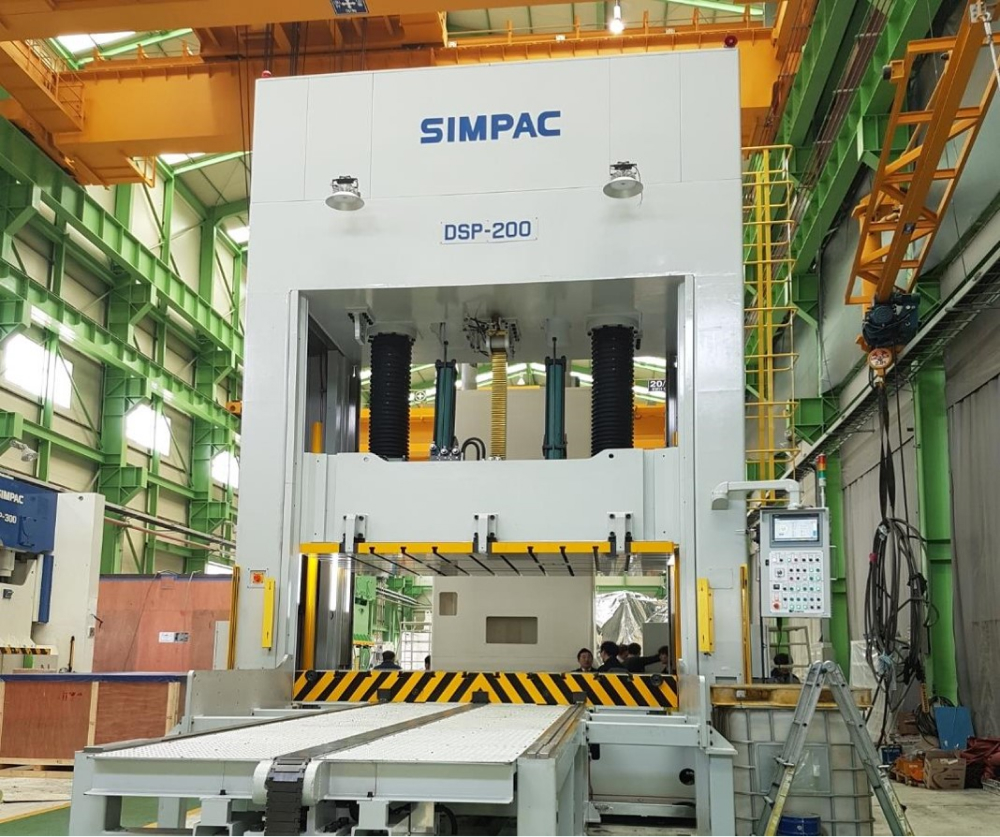 DSP Series Hydraulic Press - Detail View